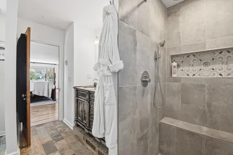 $1,299,000 | N29W27397 Peninsula Drive, Pewaukee, WI 53072