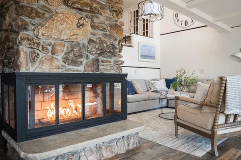 $1,299,000 | N29W27397 Peninsula Drive, Pewaukee, WI 53072
