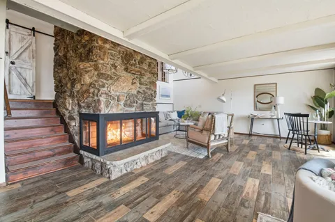 $1,299,000 | N29W27397 Peninsula Drive, Pewaukee, WI 53072