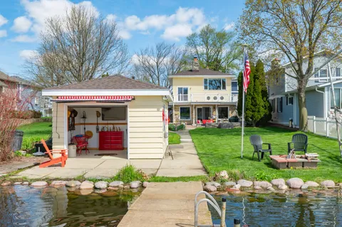 $1,299,000 | N29W27397 Peninsula Drive, Pewaukee, WI 53072