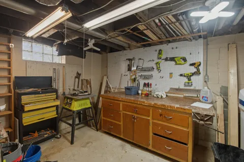 $1,299,000 | N29W27397 Peninsula Drive, Pewaukee, WI 53072