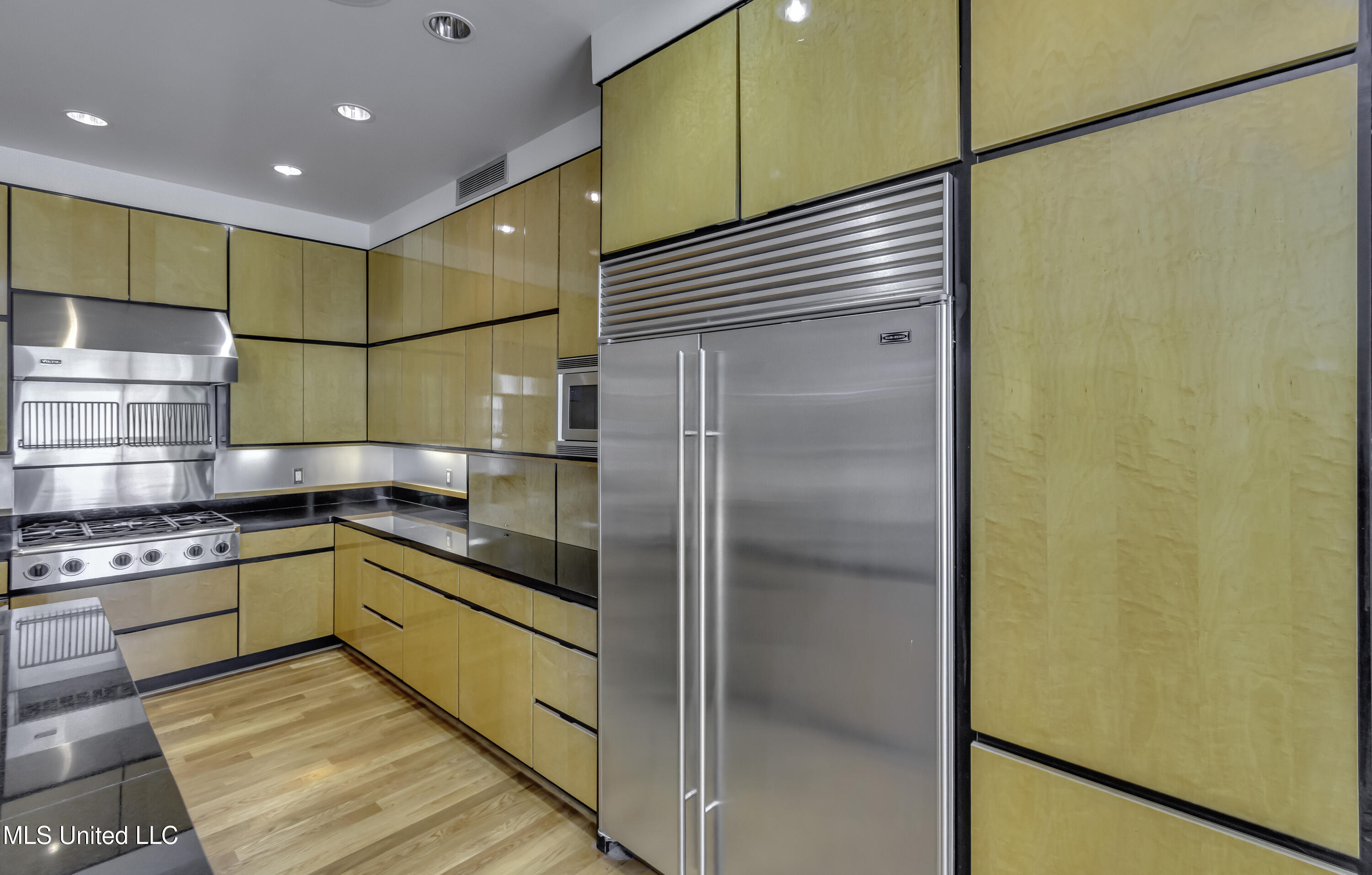 2 Waterstone Place Jackson, MS 39211 - Photo 37 of 81 37