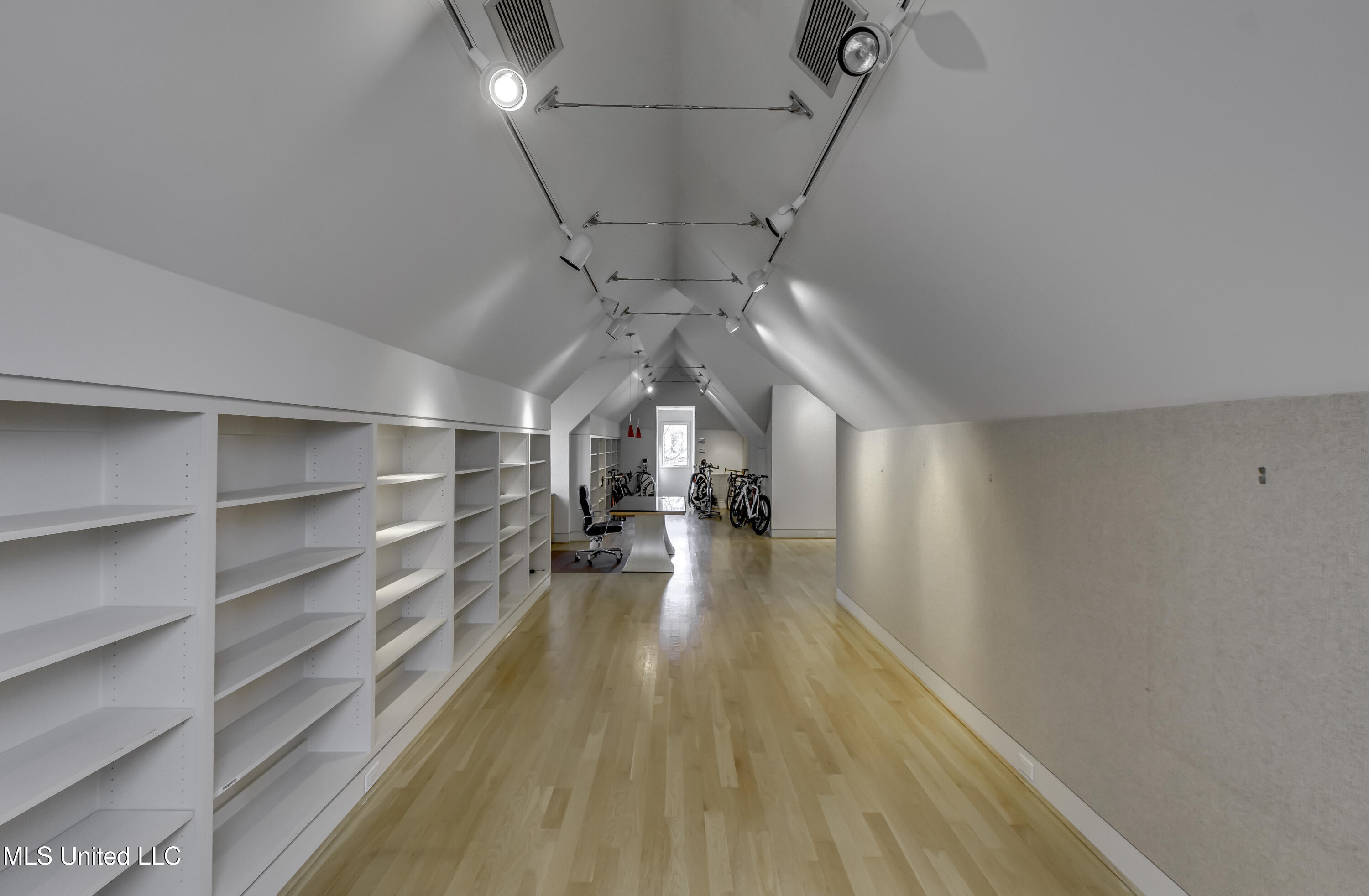 2 Waterstone Place Jackson, MS 39211 - Photo 62 of 81 62