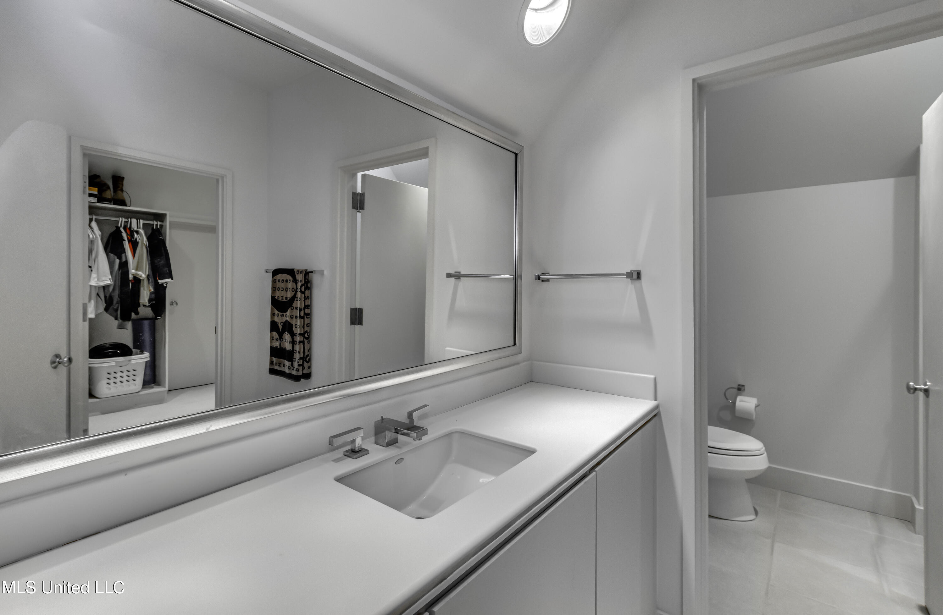 2 Waterstone Place Jackson, MS 39211 - Photo 71 of 81 Ensuite Bath