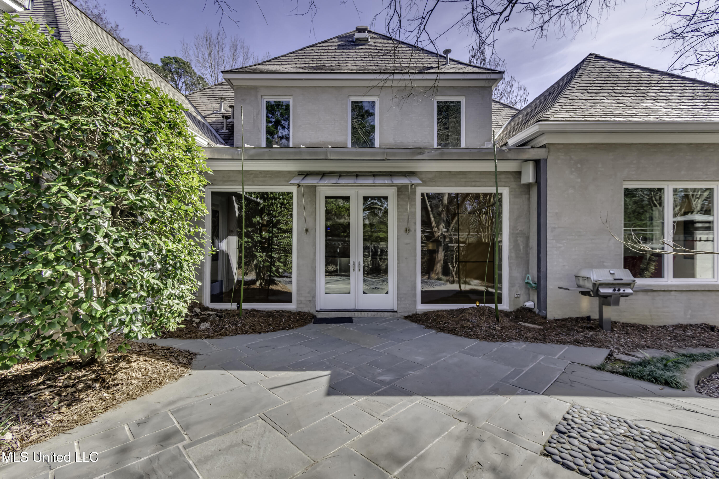 2 Waterstone Place Jackson, MS 39211 - Photo 10 of 81 10