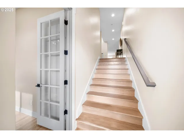 a view of an entryway