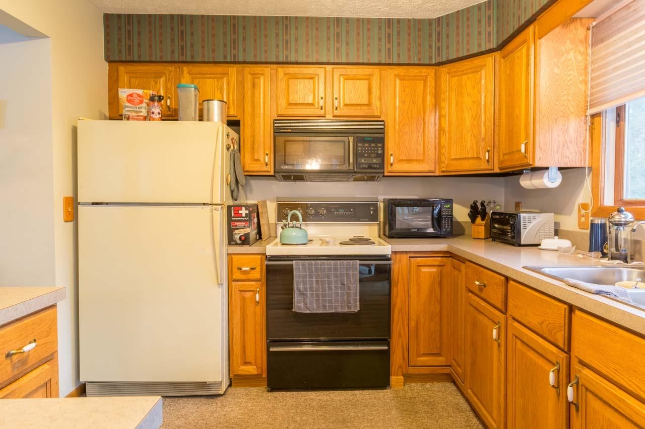 13960 South Solon Road Traverse City, MI 49684 - Photo 8 of 38