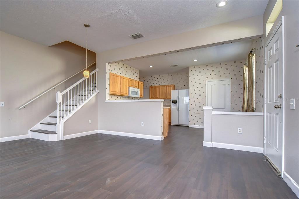 4744 Pond Ridge Drive, Unit 1 Riverview, FL 33578 - Photo 3 of 27