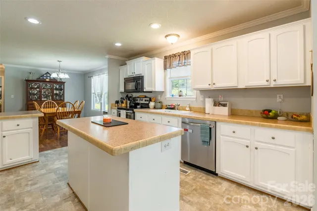 $279,000 | 1828 Pine Hollow Place, Hudson, NC 28638