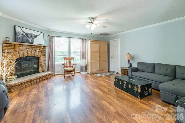 $274,900 | 1828 Pine Hollow Place, Hudson, NC 28638