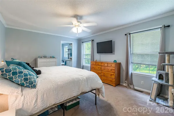 $274,900 | 1828 Pine Hollow Place, Hudson, NC 28638