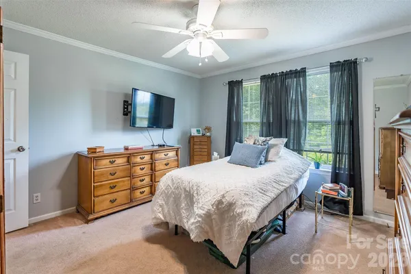 $274,900 | 1828 Pine Hollow Place, Hudson, NC 28638