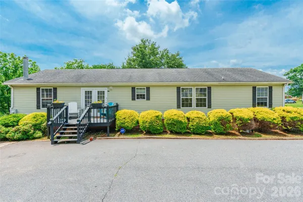 $274,900 | 1828 Pine Hollow Place, Hudson, NC 28638