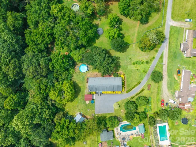 $279,000 | 1828 Pine Hollow Place, Hudson, NC 28638