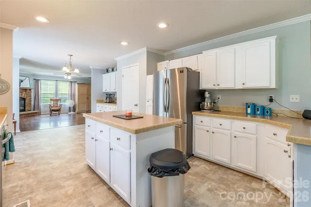 $279,000 | 1828 Pine Hollow Place, Hudson, NC 28638