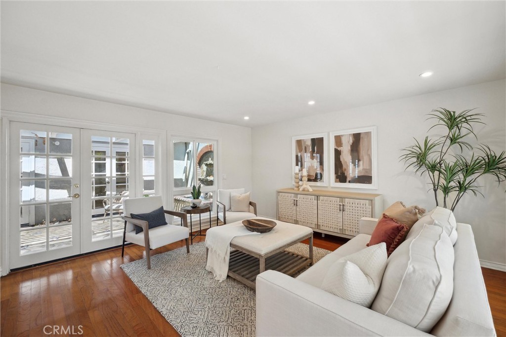 601 Calle Miguel San Clemente, CA 92672 - Photo 18 of 46 a living room with furniture and a potted plant