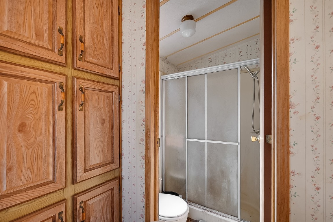 85110 Theresa Road Yulee, FL 32097 - Photo 15 of 24 a bathroom with a toilet