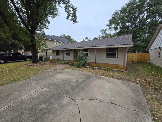 $1,850 | 10470 Alcott Drive, Houston, TX 77043