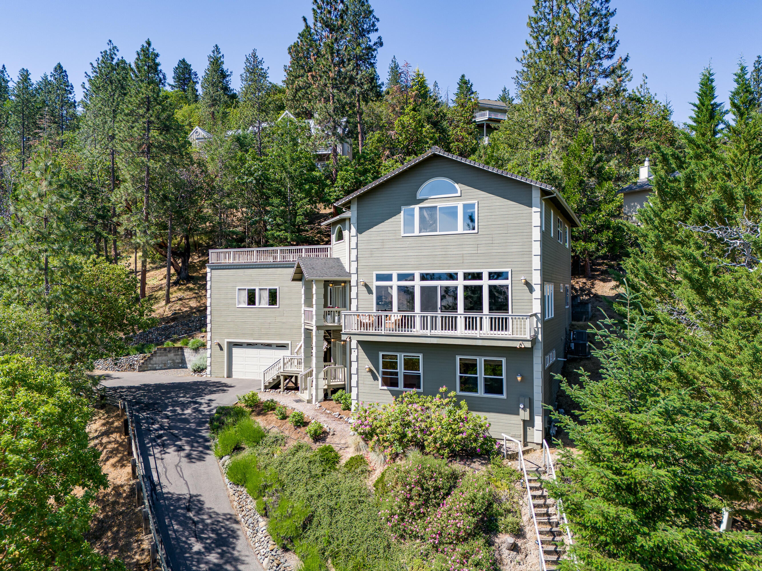 500 Waterline Road Ashland, OR 97520 - Photo 1 of 40 500 Waterline Road, Ashland, OR 97520