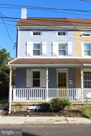 $300,000 | 47 Grant Street, Phoenixville, PA 19460