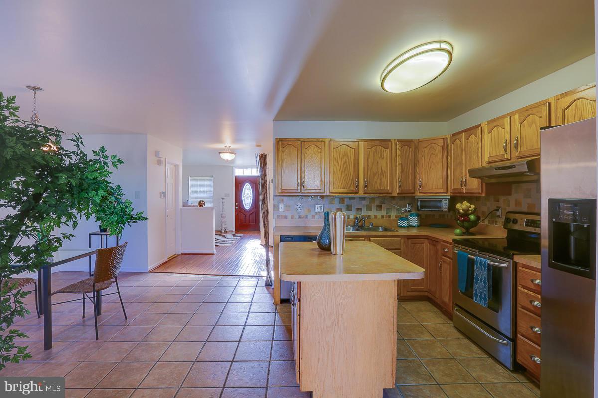 3217 Kelox Road Baltimore, MD 21207 - Photo 12 of 27 Kitchen