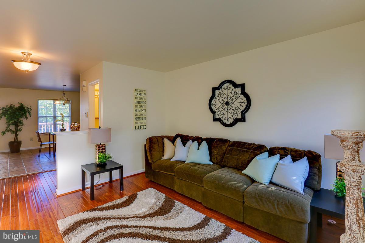 3217 Kelox Road Baltimore, MD 21207 - Photo 4 of 27 Living Room