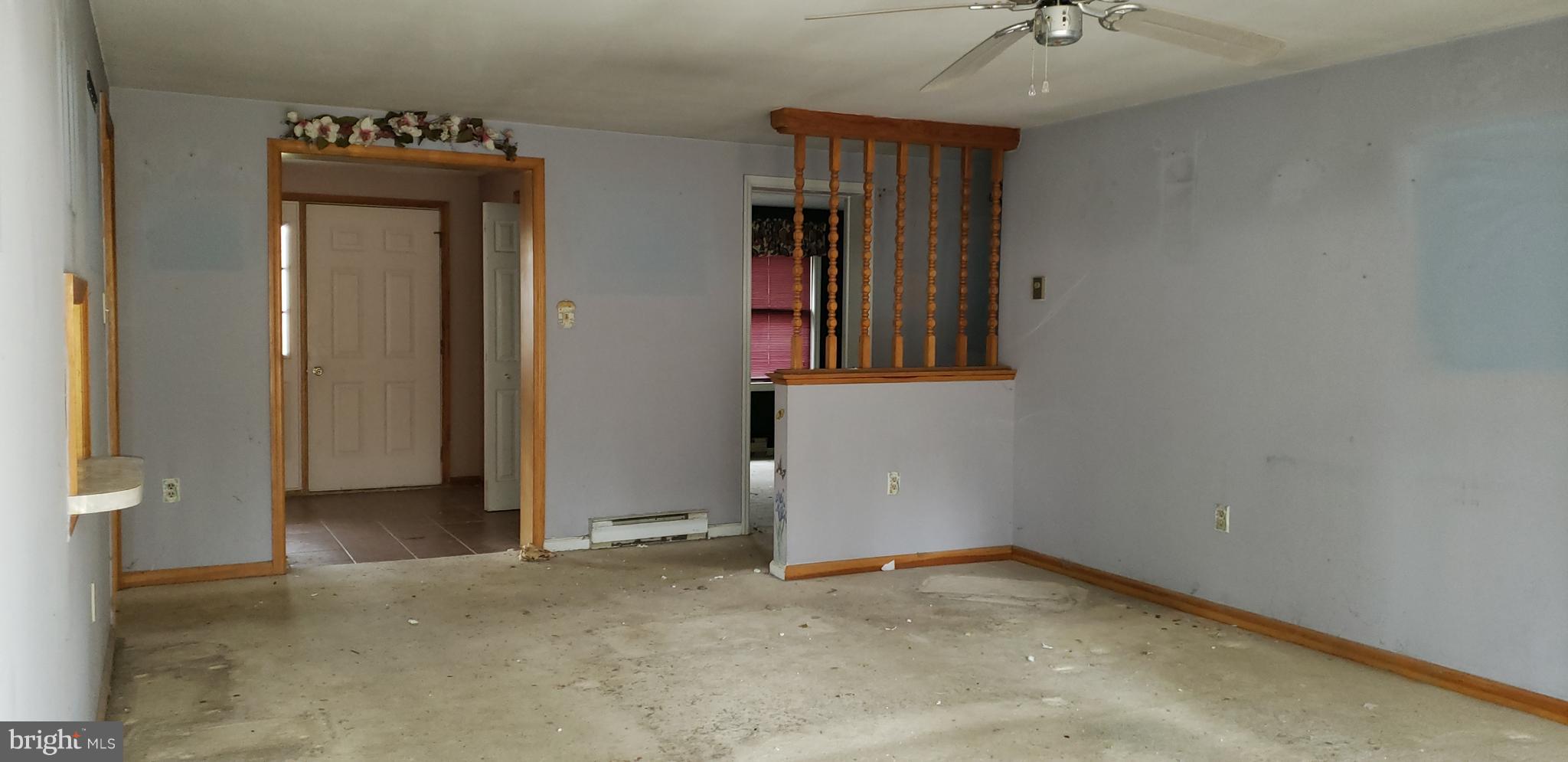 25225 Cascade Road Cascade, MD 21719 - Photo 3 of 14 living room