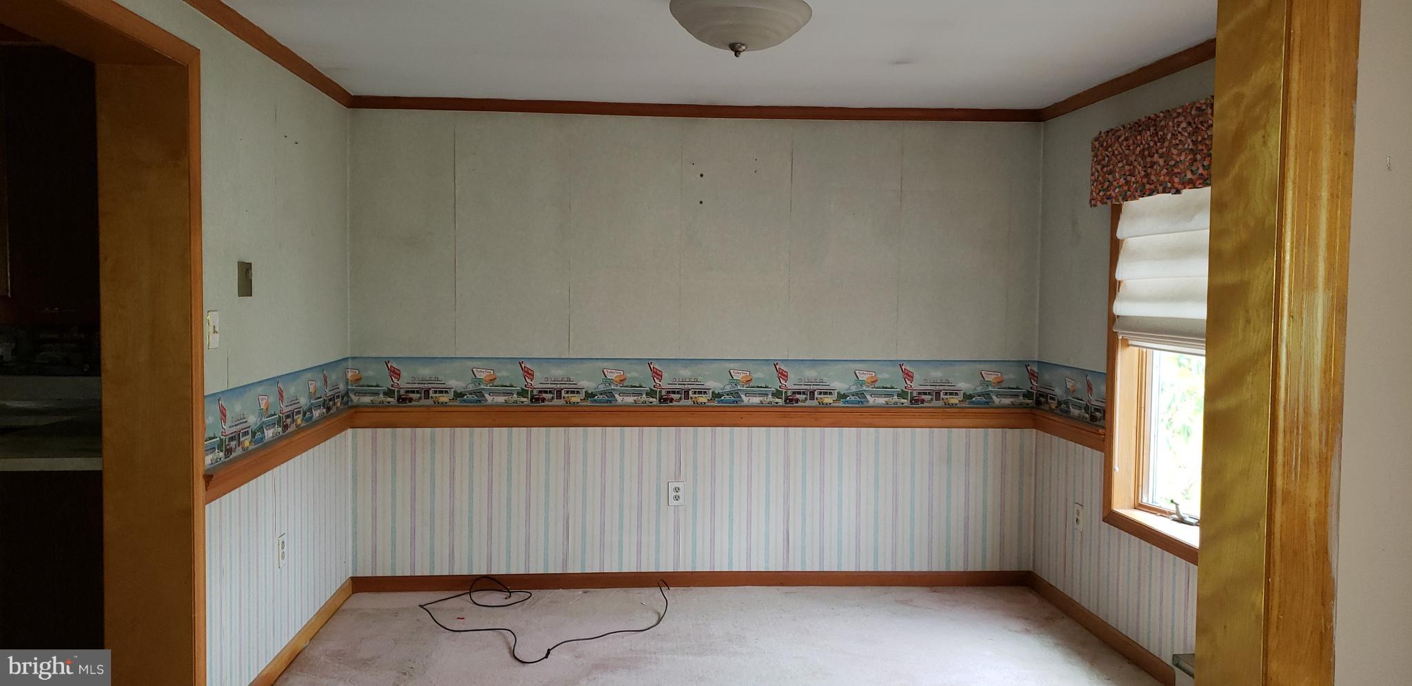 25225 Cascade Road Cascade, MD 21719 - Photo 6 of 14 Dining Room