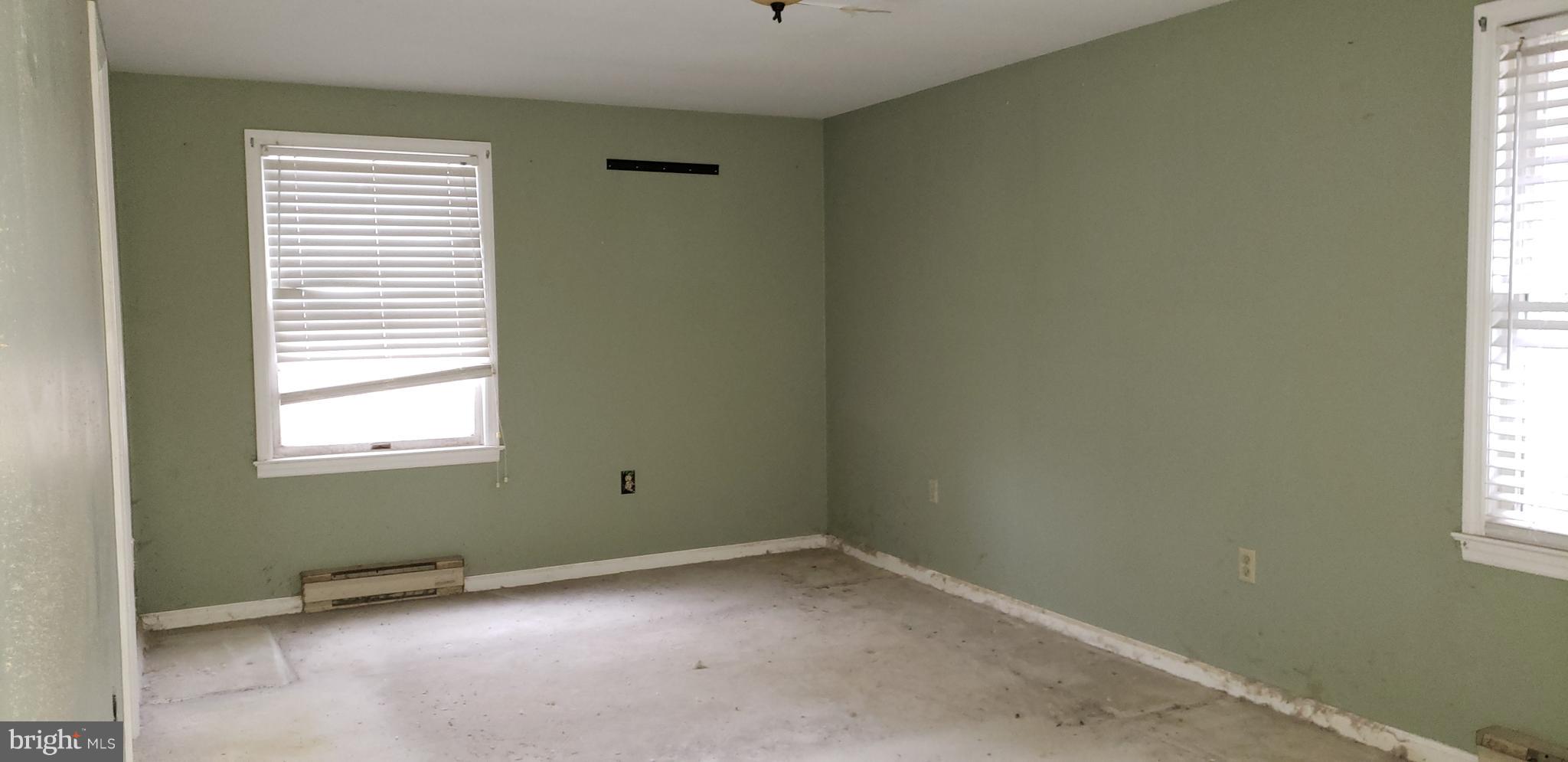 25225 Cascade Road Cascade, MD 21719 - Photo 10 of 14 master bedroom