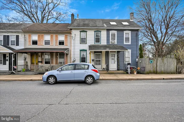 $209,900 | 216 East Donegal Street, Mount Joy, PA 17552