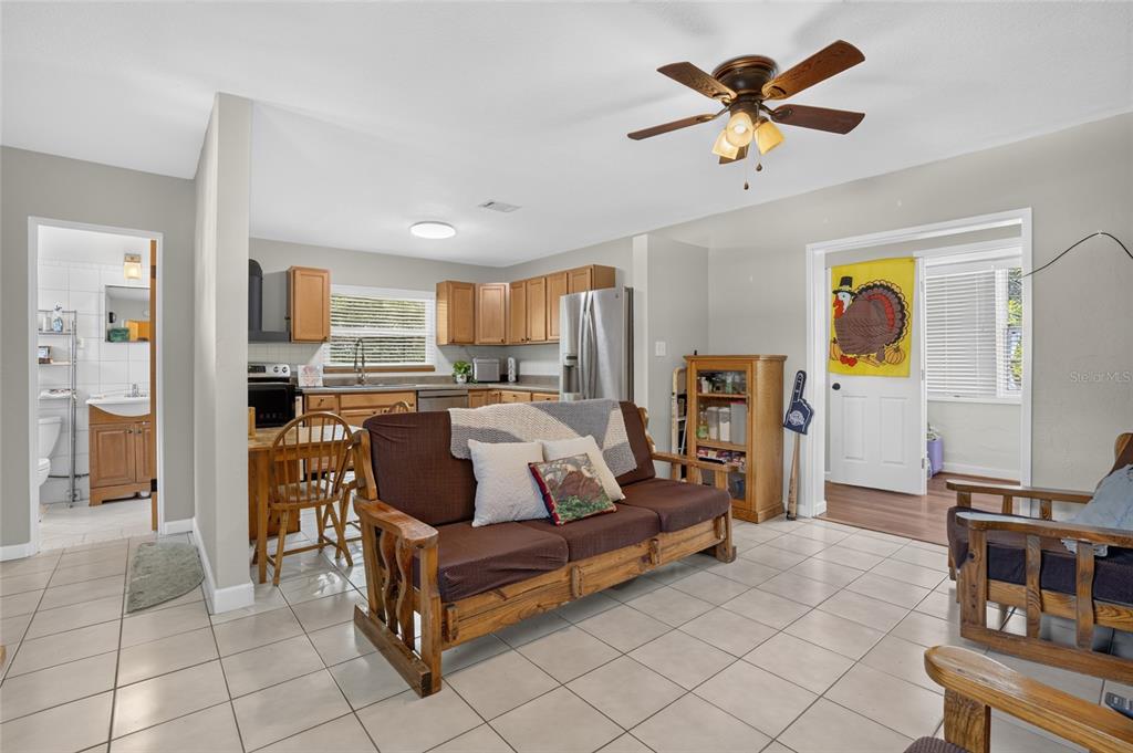 129 Colomba Road DeBary, FL 32713 - Photo 8 of 30