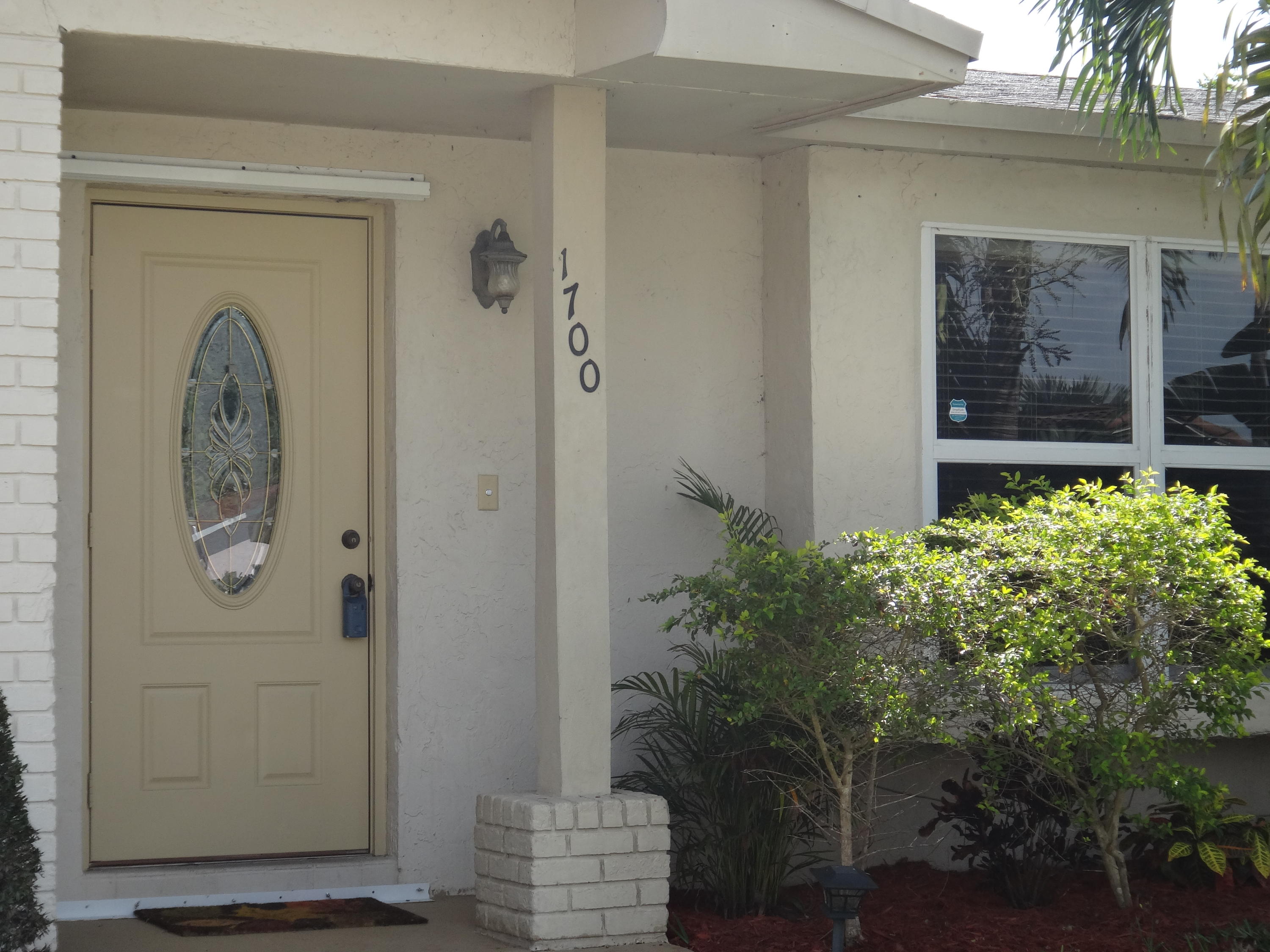 1700 Southwest 11th Street Boca Raton, FL 33486 - Photo 2 of 30 Entry