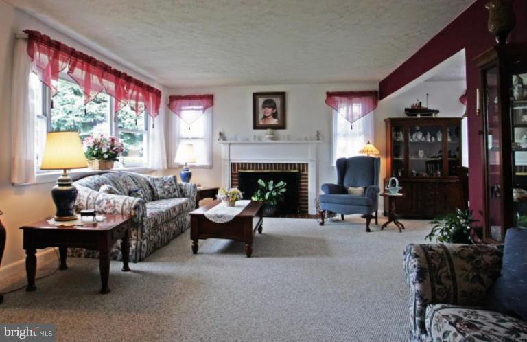 1616 Alston Road Towson, MD 21204 - Photo 20 of 30 Living Room #2