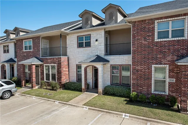 $2,100 | 503 Forest Drive, College Station, TX 77840