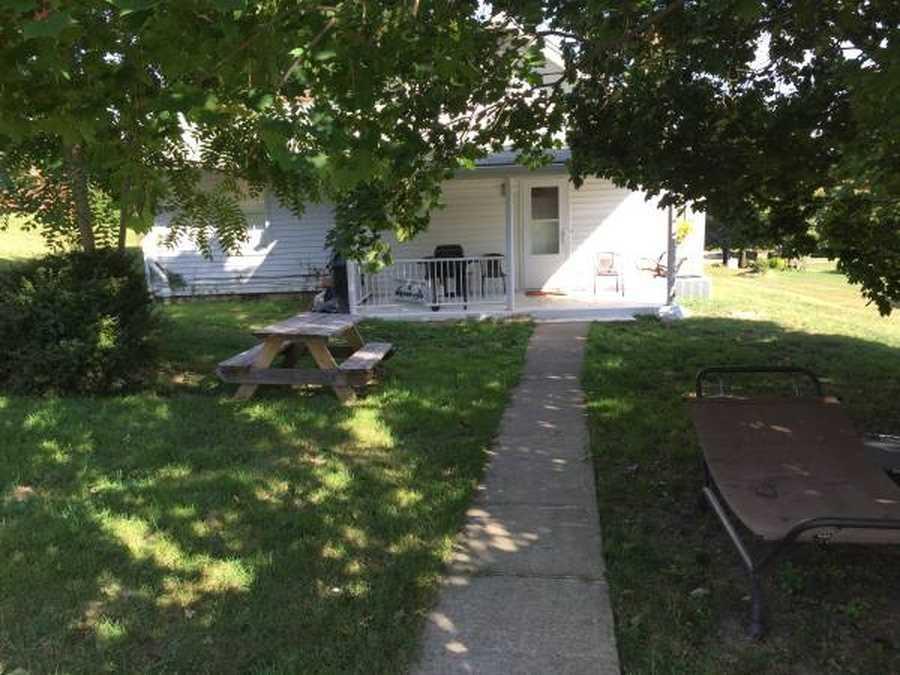 1063 Chapel Road Monaca, PA 15061 - Photo 5 of 18 Exterior Front.