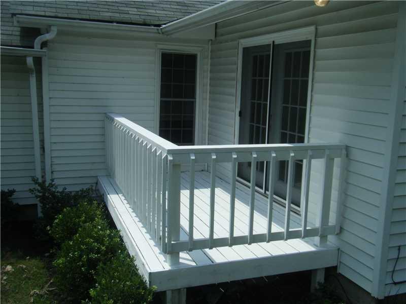 1063 Chapel Road Monaca, PA 15061 - Photo 6 of 18 Exterior Front.