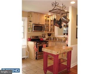 139 Colfax Road Havertown, PA 19083 - Photo 7 of 12