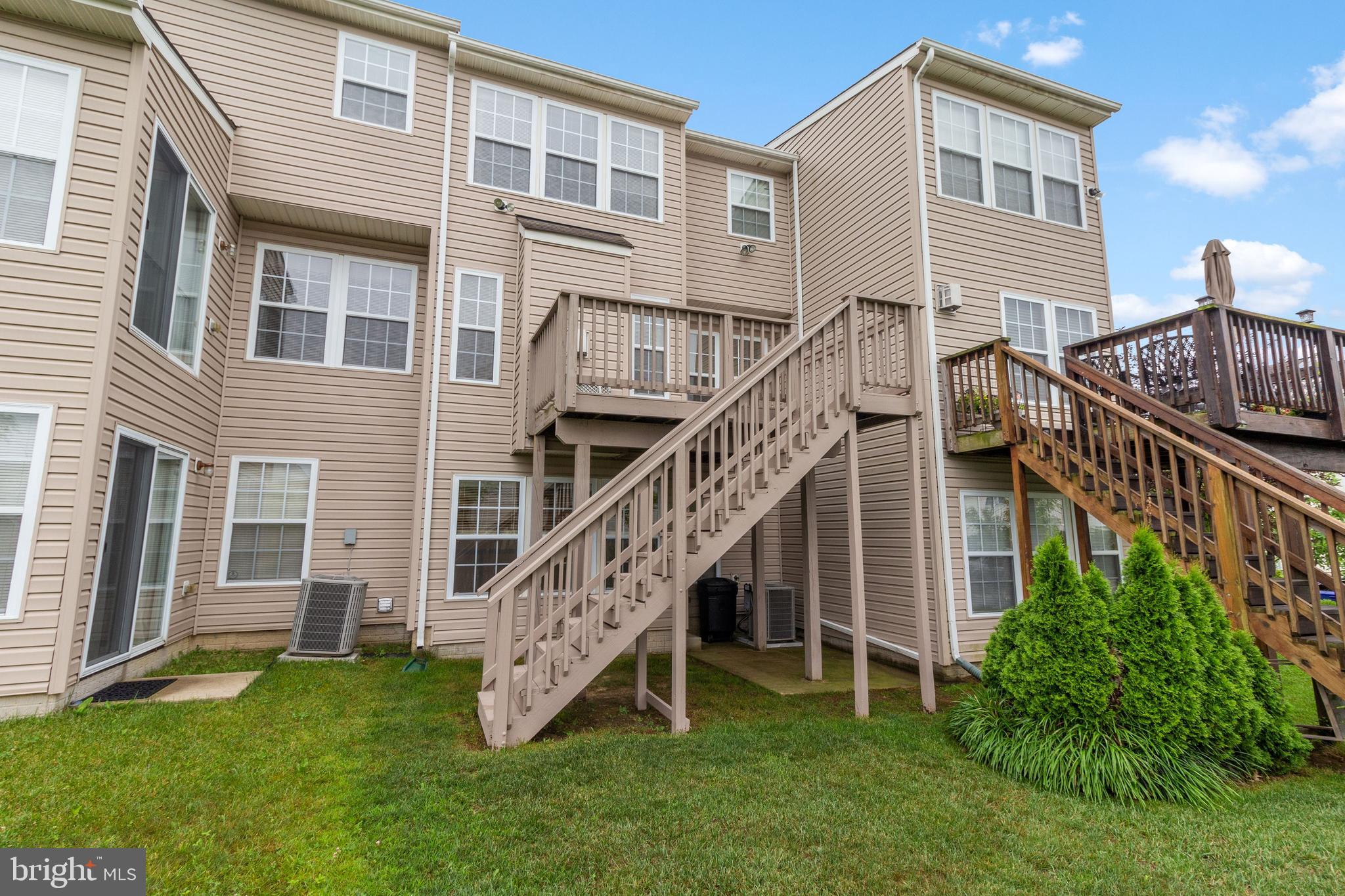9726 Biggs Road Middle River, MD 21220 - Photo 29 of 29 Deck with steps to rear yard