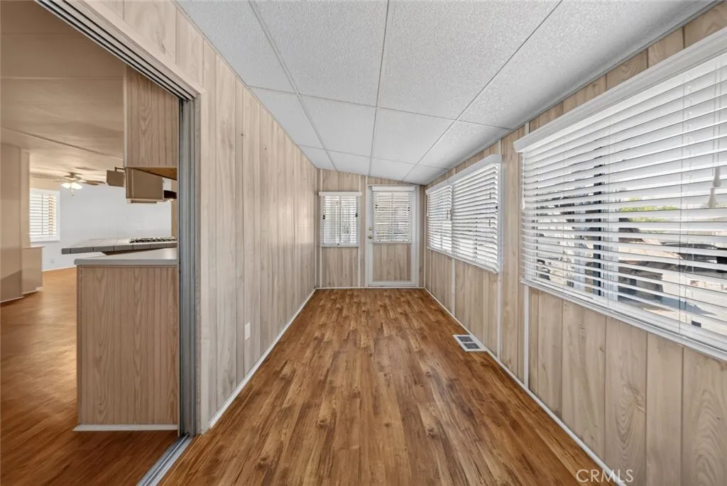 6480 Katherine Street, Unit 87 Simi Valley, CA 93063 - Photo 33 of 36 Gallery Image 33
