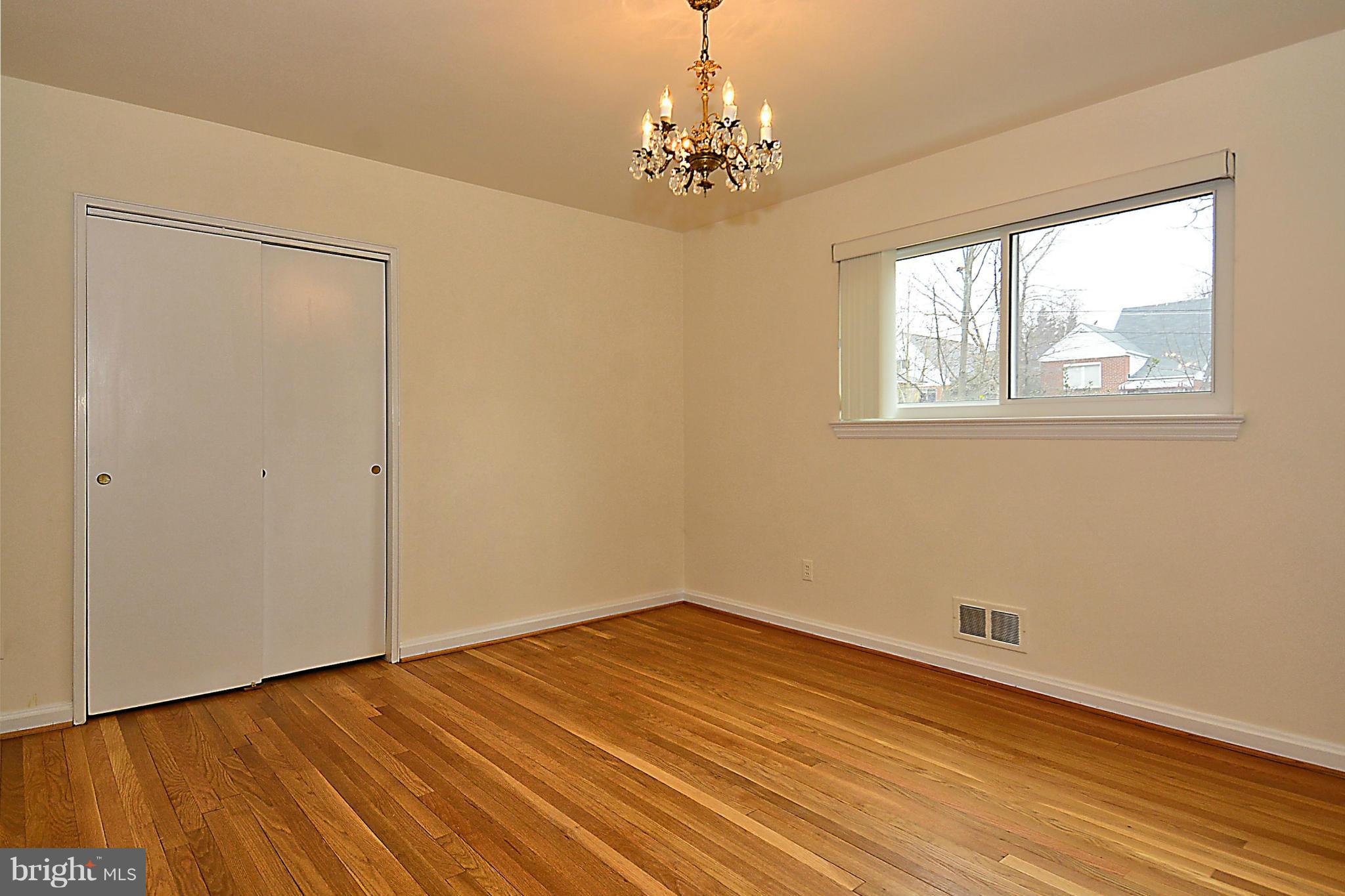 1605 Wilson Place Silver Spring, MD 20910 - Photo 13 of 30 Bedroom (Master)
