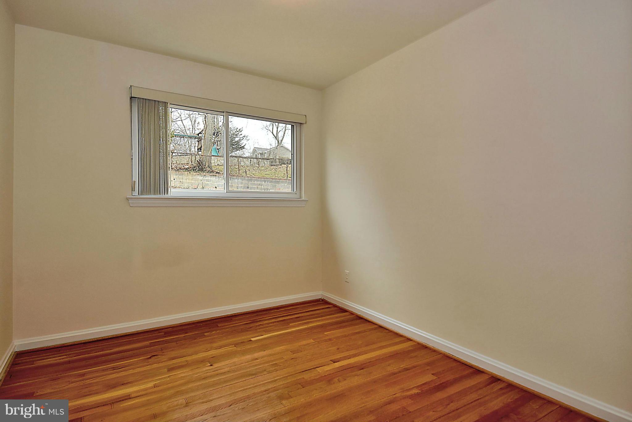 1605 Wilson Place Silver Spring, MD 20910 - Photo 17 of 30 Bedroom