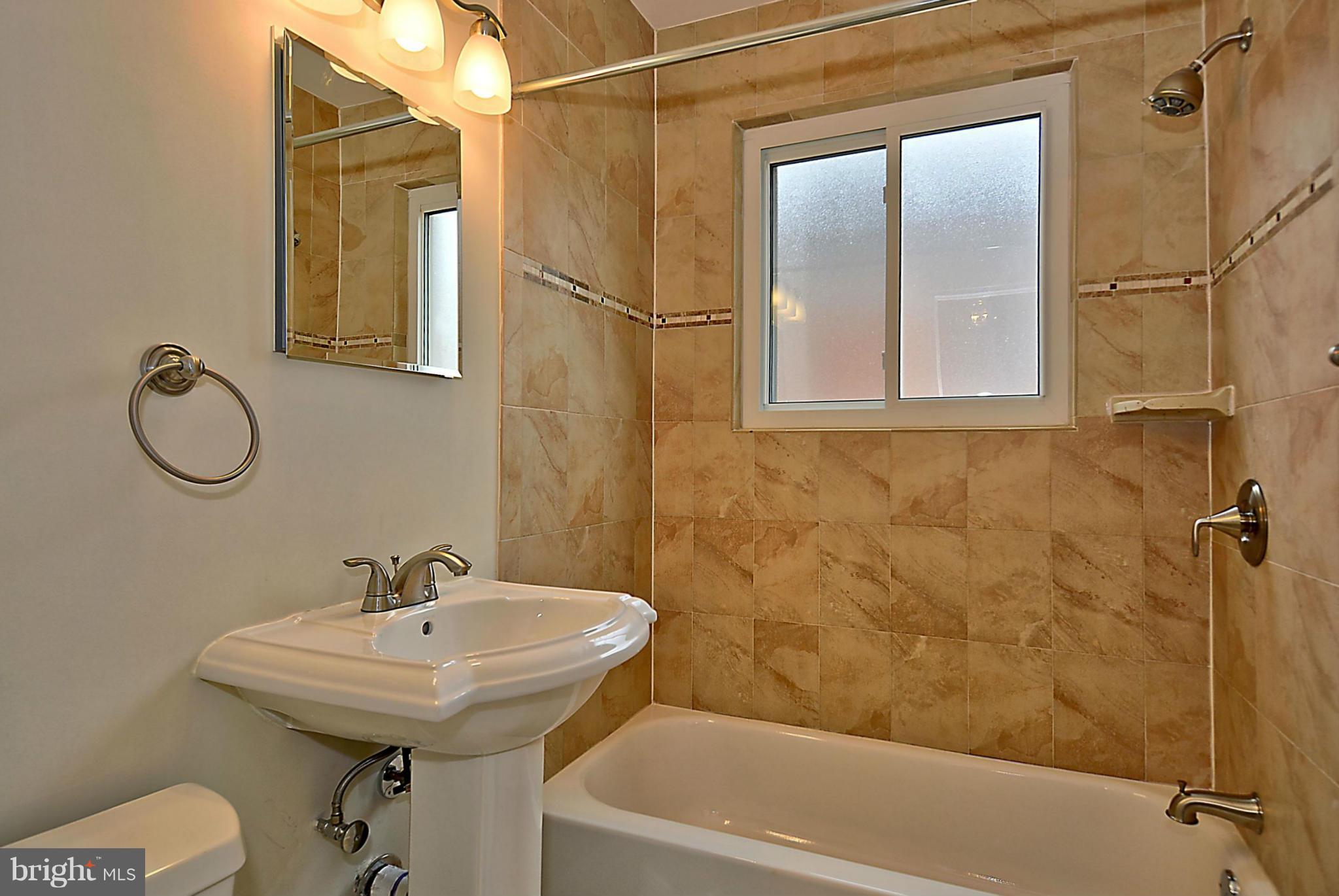 1605 Wilson Place Silver Spring, MD 20910 - Photo 19 of 30 Bath