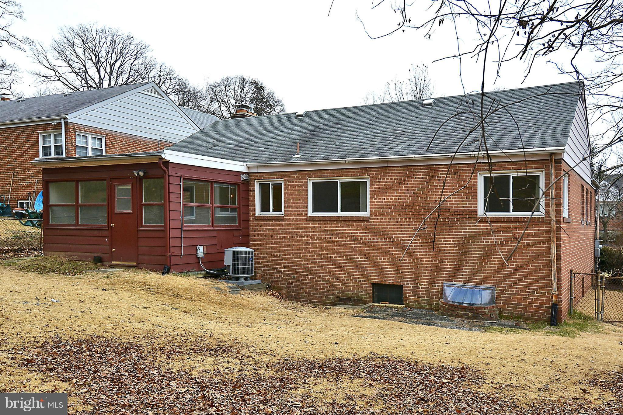 1605 Wilson Place Silver Spring, MD 20910 - Photo 2 of 30 Exterior (Rear)