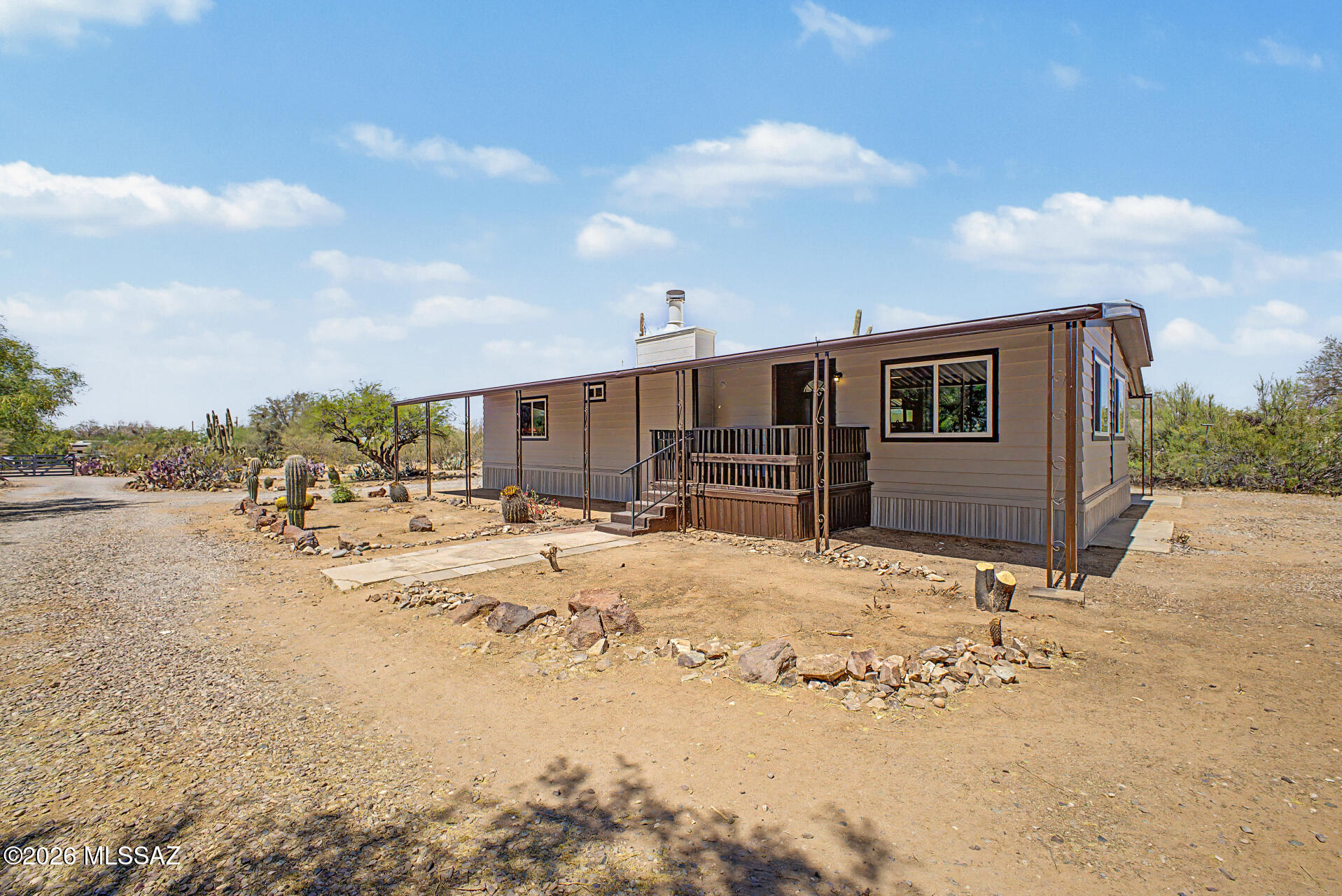 7080 North Guthrie Road Tucson, AZ 85743 - Photo 6 of 29 Gallery Image 6