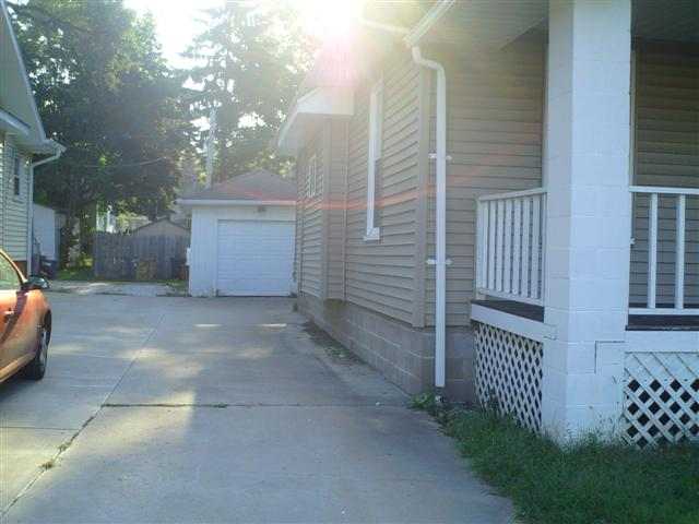 2706 North Prospect Road Peoria, IL 61603 - Photo 5 of 7 Gallery Image 5