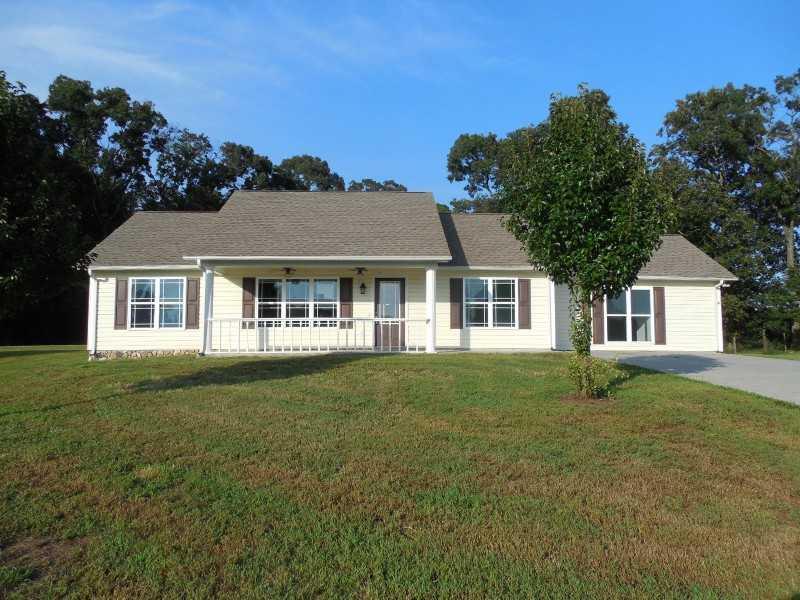 290 Erica Lane Southeast Calhoun, GA 30701 - Photo 1 of 1 Exterior Front.