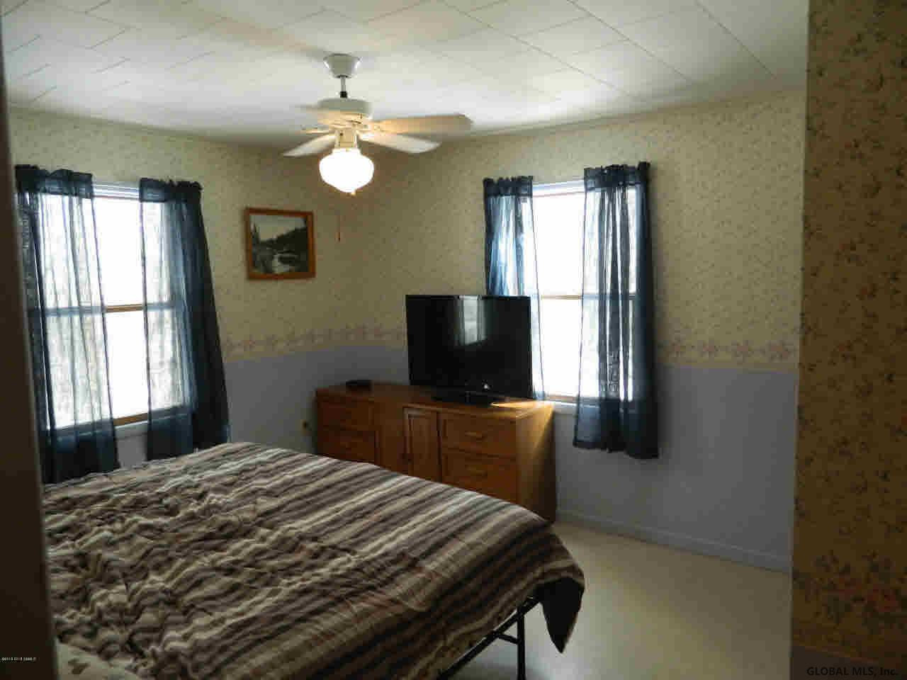 122 Fort Edward Road Moreau, NY 12828 - Photo 11 of 14 Photo 11