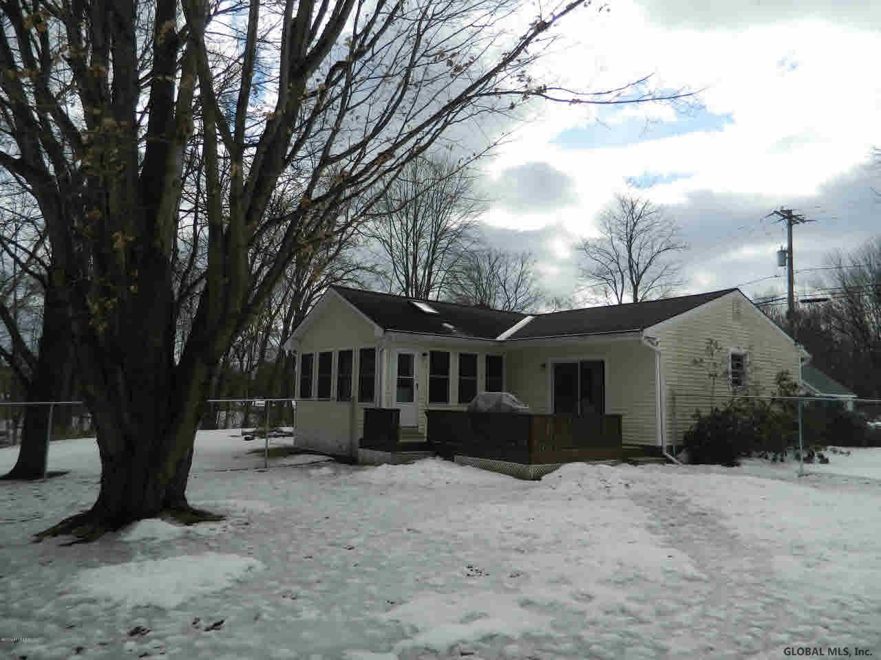 122 Fort Edward Road Moreau, NY 12828 - Photo 2 of 14 Photo 2