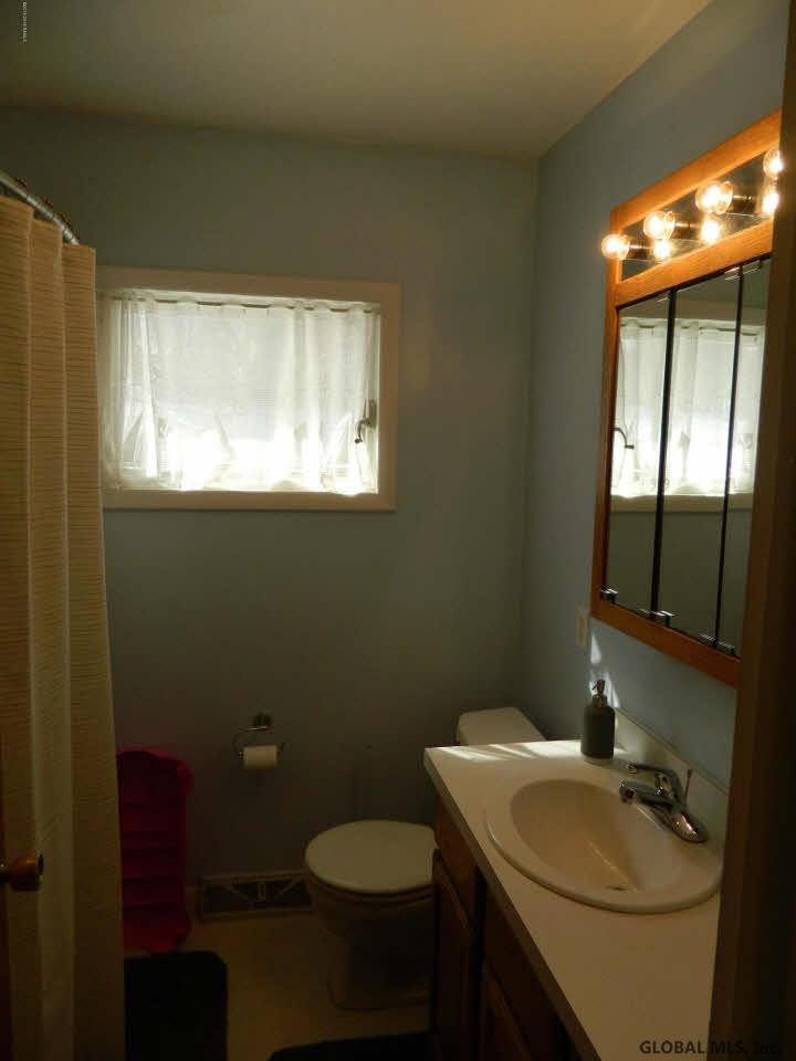 122 Fort Edward Road Moreau, NY 12828 - Photo 9 of 14 Photo 9