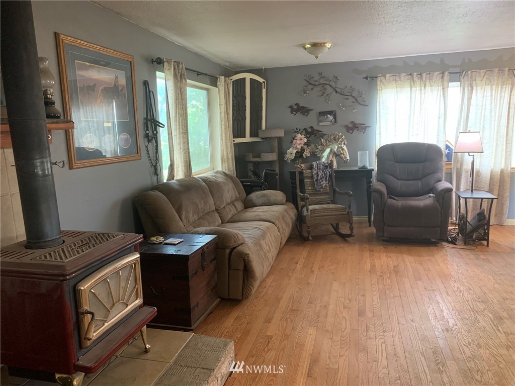 162 O'Neil Road Oroville, WA 98844 - Photo 7 of 28 Gallery Image 7